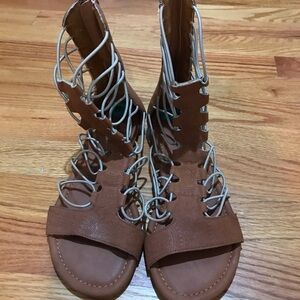 🔸MIA Aviator Sandals